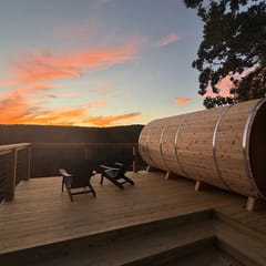 Fairfield Bay Retreat with Hot Tub, Sauna and Cold Plunge